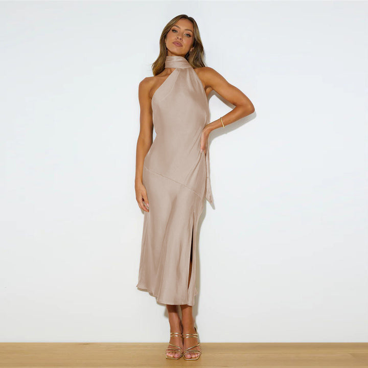 Levoire | Robe élégante en satin fendue Abricot