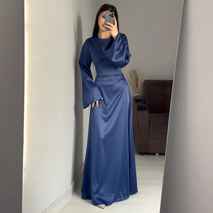 Levoire | Robe longue élégante en satin Bleu