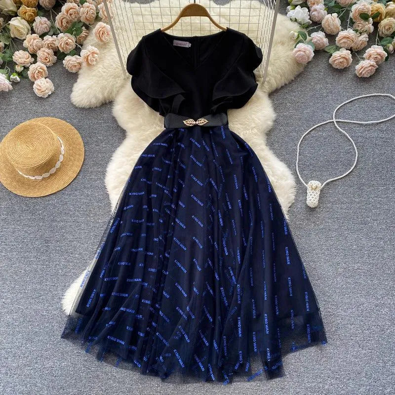 Levoire | Robe femme avec décolleté en V en couleur contrastante Bleu