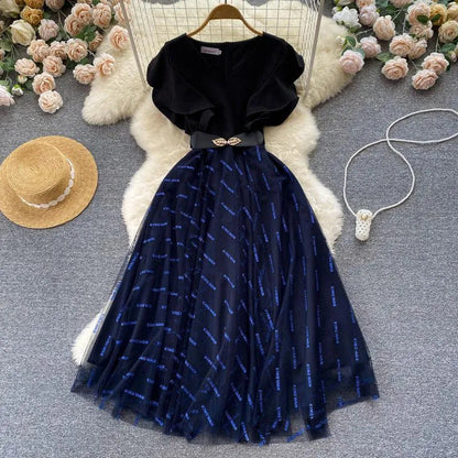 Levoire | Robe femme avec décolleté en V en couleur contrastante Bleu