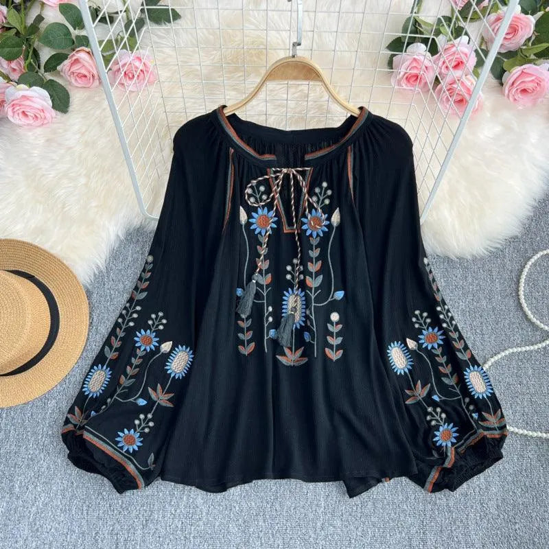 Levoire | Chemise à col rond pour femmes avec broderie Noir Taille libre