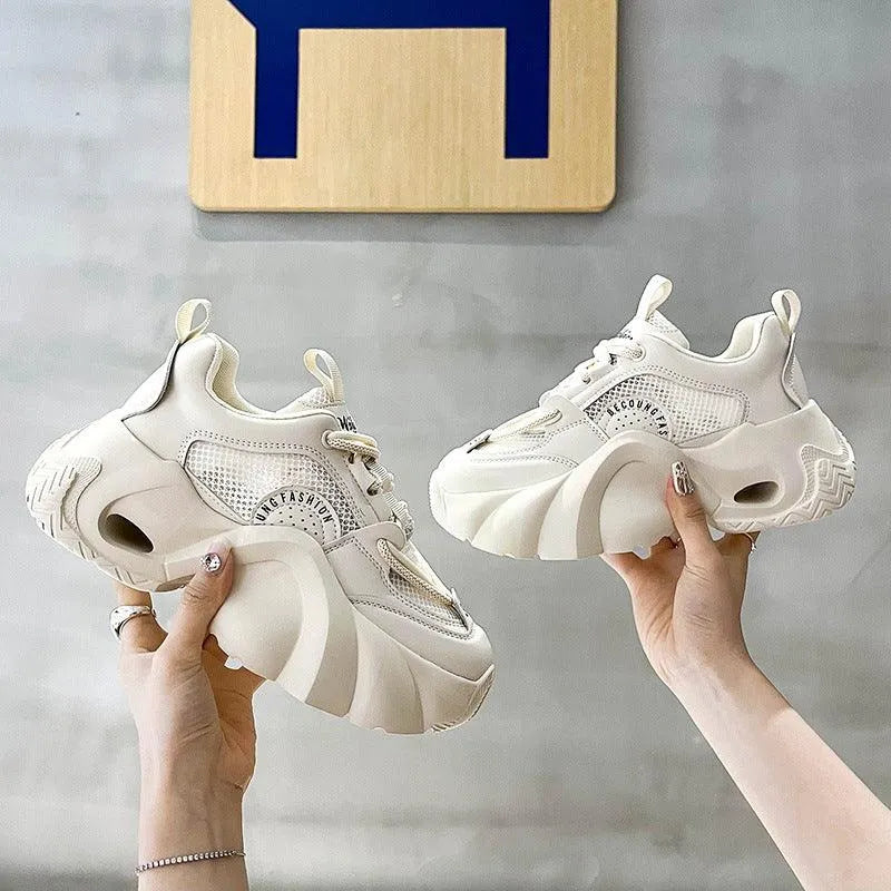 Levoire | Baskets avec une semelle épaisse Beige