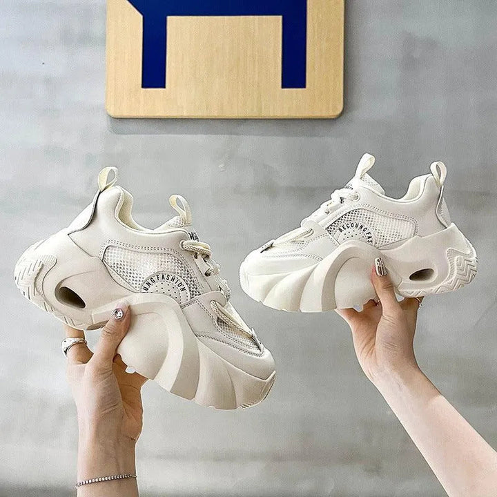 Levoire | Baskets avec une semelle épaisse Beige