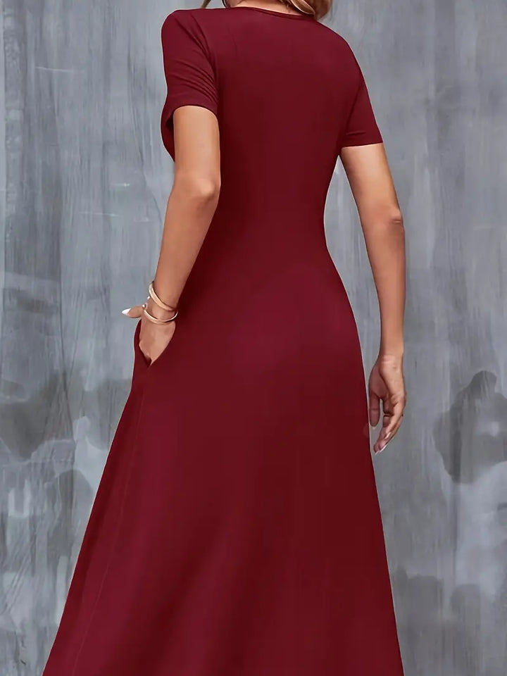 Levoire | Robe À Manches Courtes Avec Décolleté En V