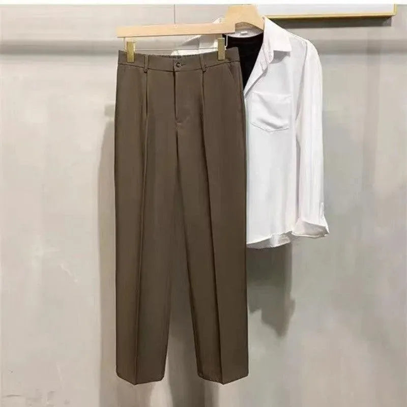 Levoire | Pantalon simple, sans plis, de couleur uniforme Braun