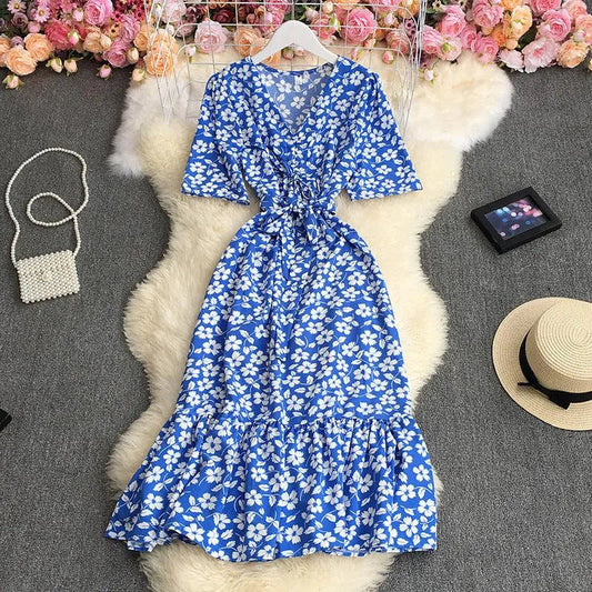 Levoire | Robe à fleurs à encolure en V avec manches bouffantes Bleu Une taille