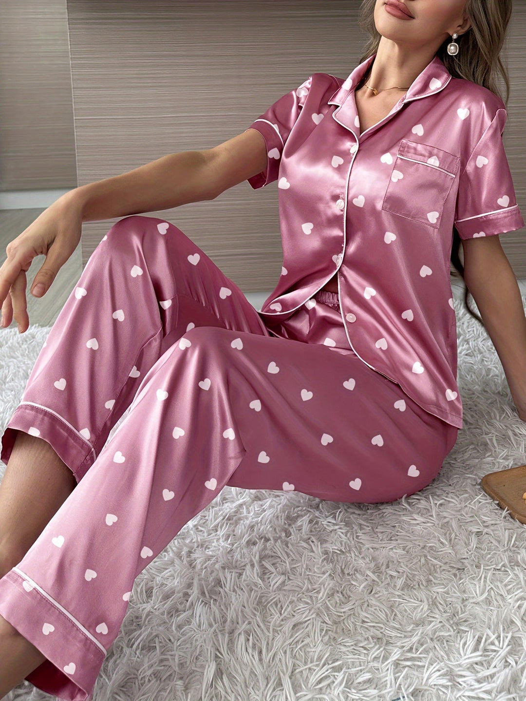 Levoire | Pyjama En Satin Série À Manches Courtes Et Avec Des Pantalons Élastiques
