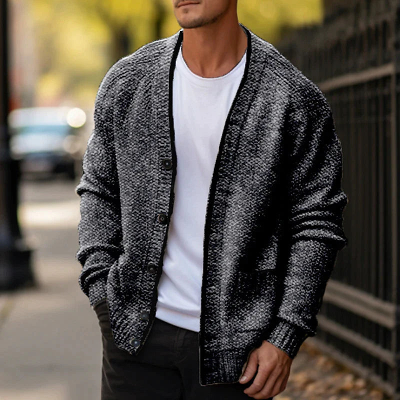 Levoire | Pull en maille à manches longues avec boutons et poches gris foncé