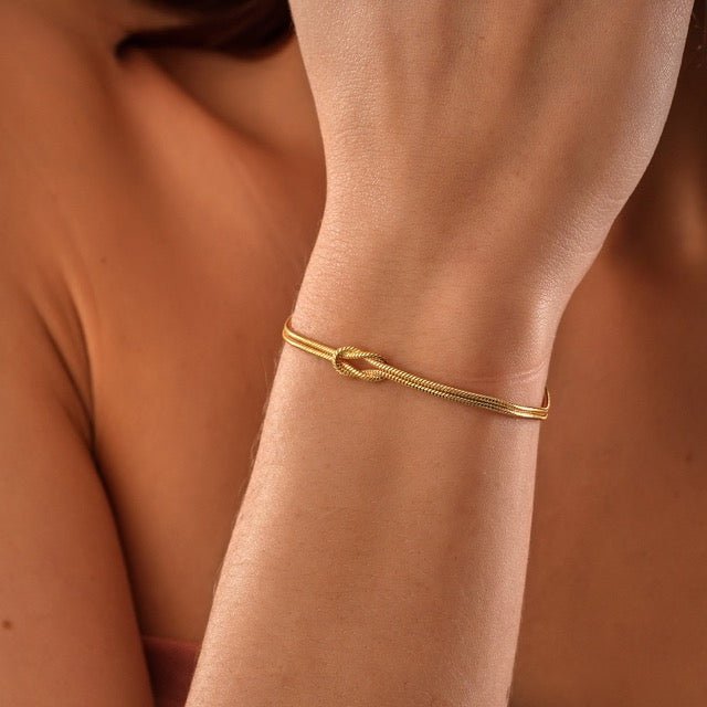 Levoire | Bracelet Élégant En Nœud D'Amour Pour Femmes Or