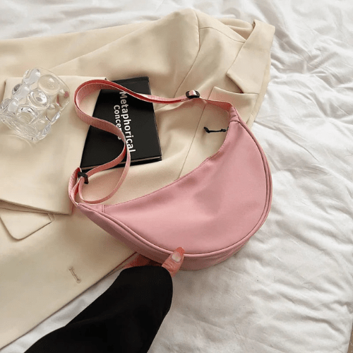 Levoire | Sac à bandoulière en nylon avec fermeture éclair et bandoulière réglable Rosa