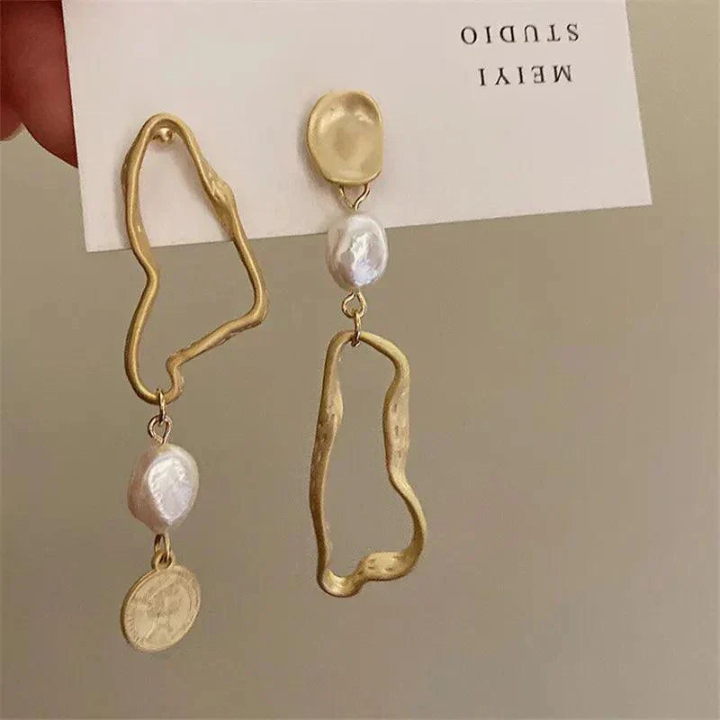 Levoire | Boucles D'Oreilles Baroques Asymétriques Avec Perle Et Accents Dorés