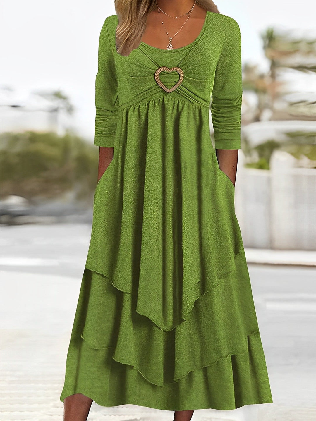 Levoire | Robe D'Été En Cœur Avec Un Design Élégant Vert