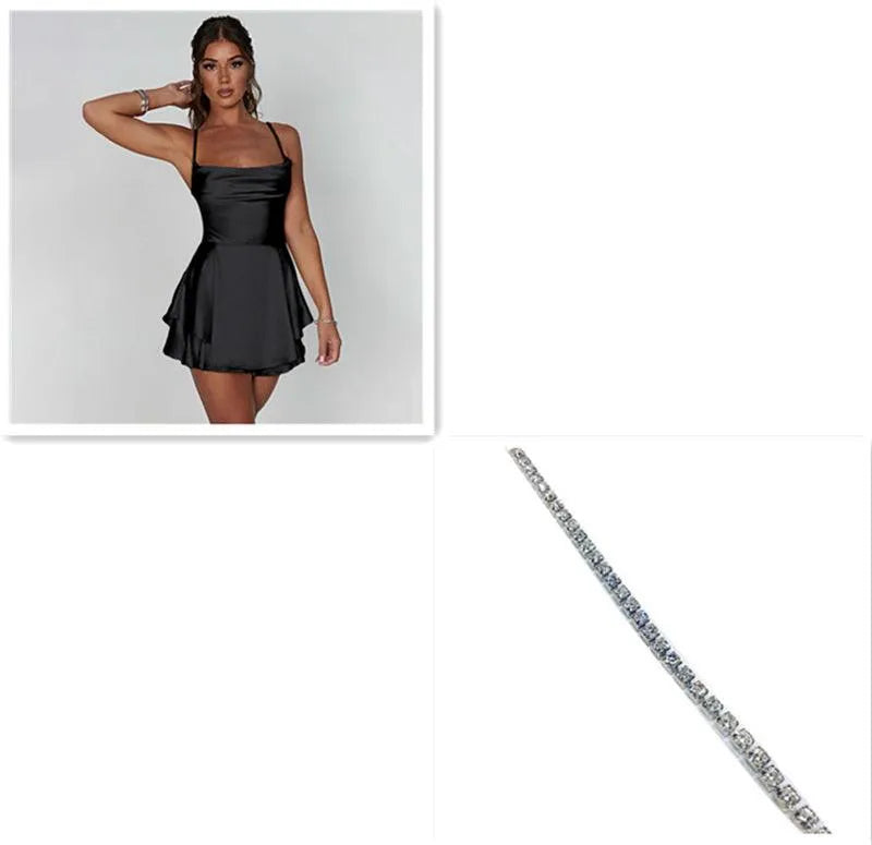 Levoire | Robe trapèze courte élégante en satin avec ruban sans dos