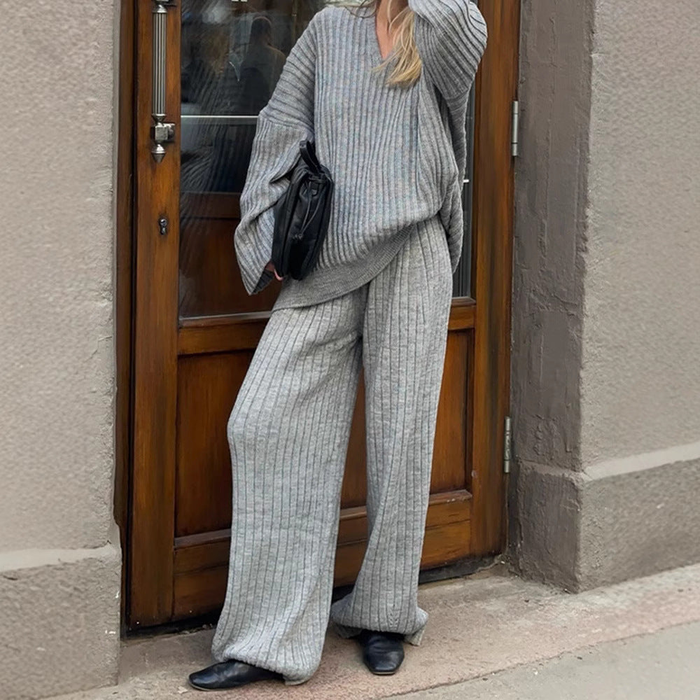Levoire | Robe Pantalon Pull Décolleté V