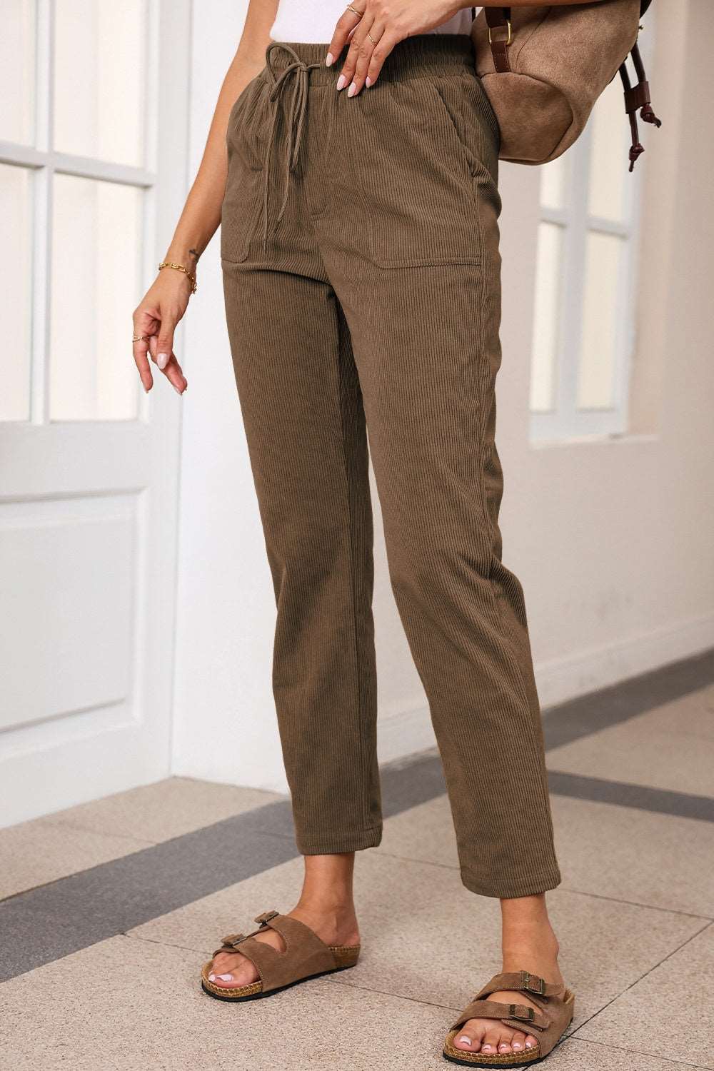 Levoire | Pantalon Droit À Rayures Avec Cordon De Serrage Et Poches Café Marron