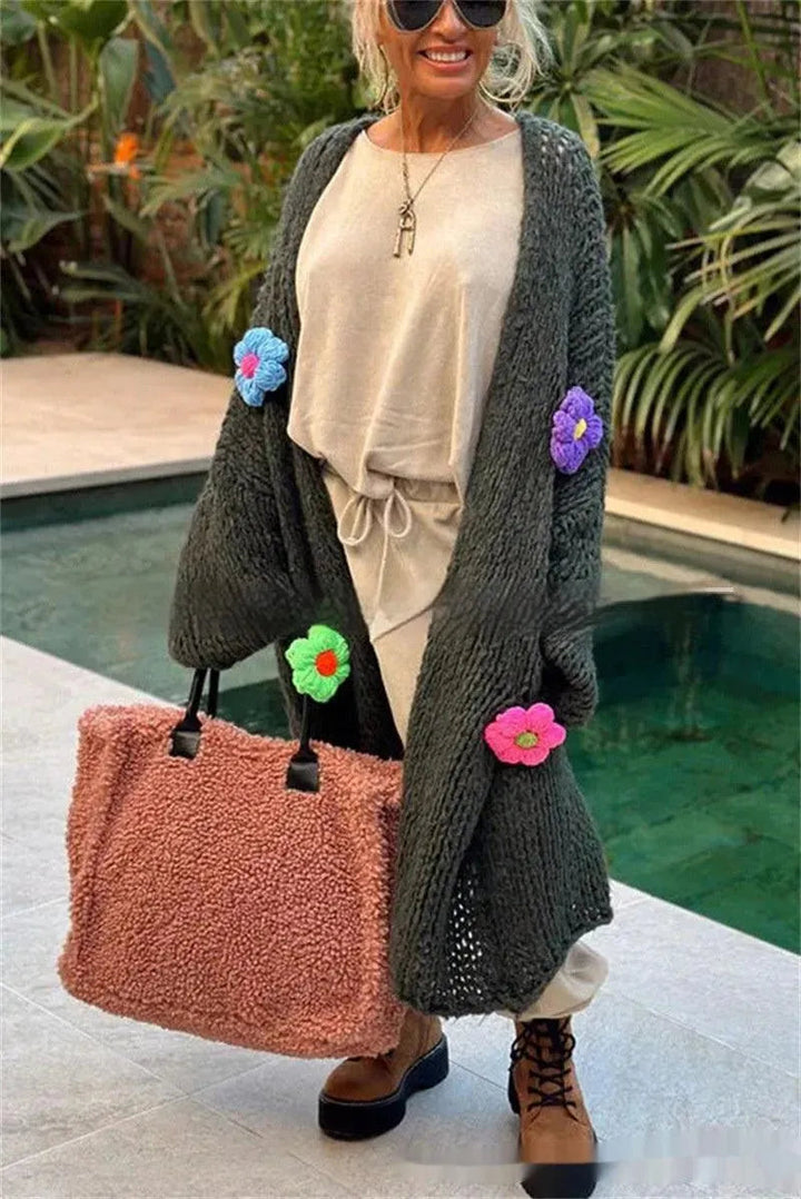Levoire | Cardigan en tricot long avec des fleurs