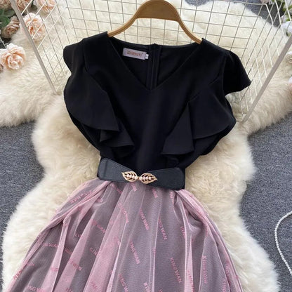 Levoire | Robe femme avec décolleté en V en couleur contrastante