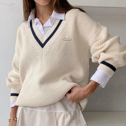 Levoire | Pull En Tricot Élégant Avec Décolleté En V Beige