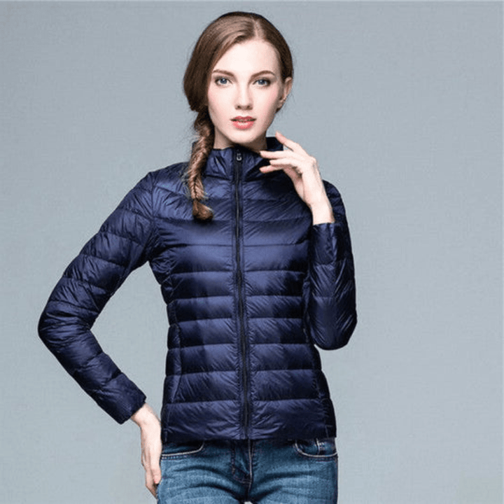 Levoire | Veste Femme Élégante Doudoune Légère Tendance & Confortable Bleu marine