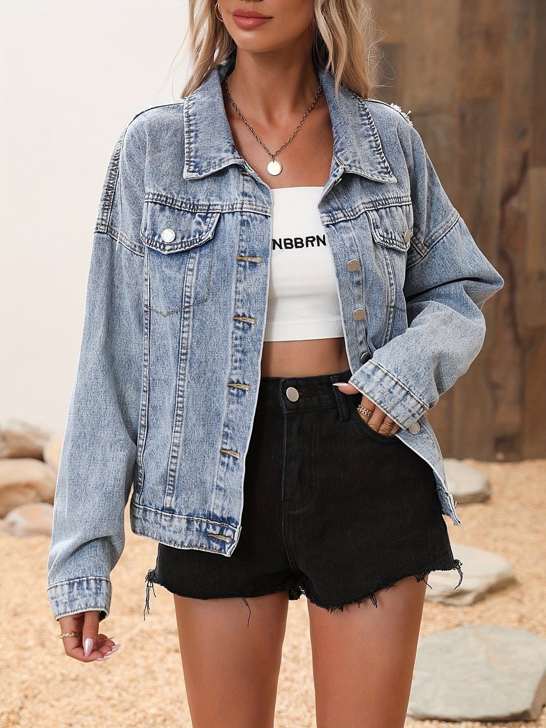 Levoire | Veste En Denim Bleu Clair Avec Des Paillettes Et Fermeture À Boutons