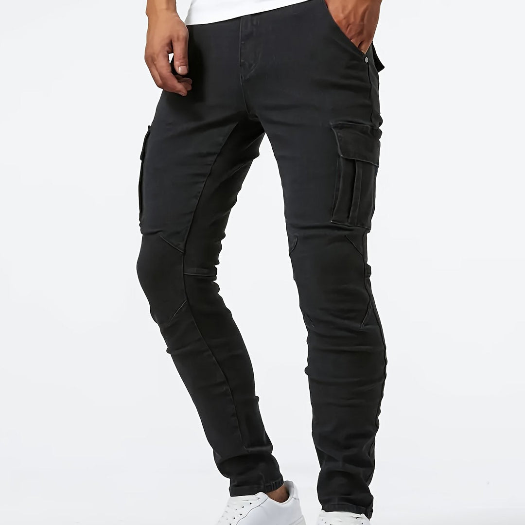 Levoire | Slim Fit Cargo Jeans Im Streetstyle