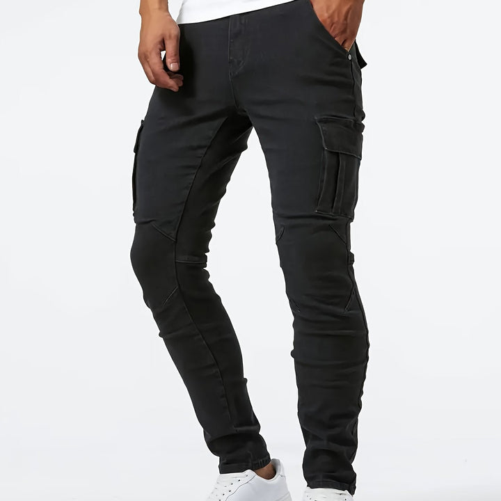 Levoire | Slim Fit Cargo Jeans Im Streetstyle