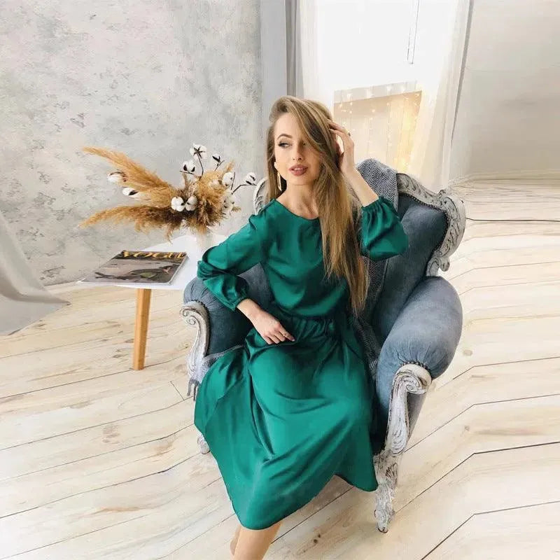 Levoire | Robe en satin pour femmes Vert
