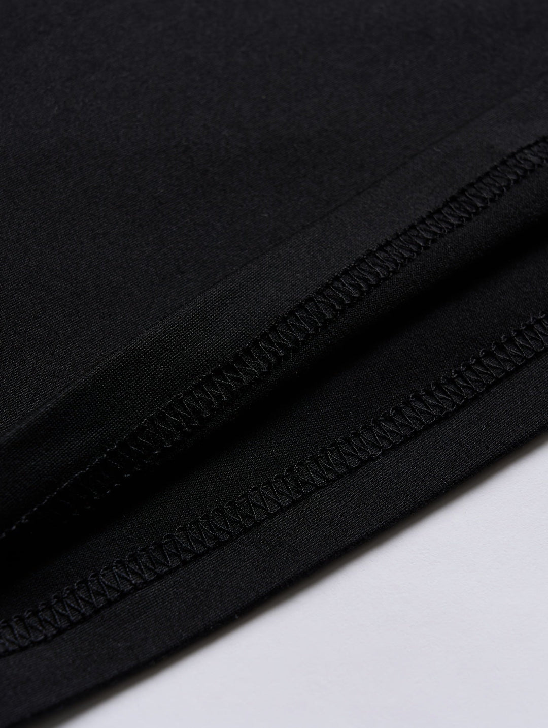 Levoire | T-Shirt Pour Hommes Avec Patchwork En Couleurs Contrastées Et Impression