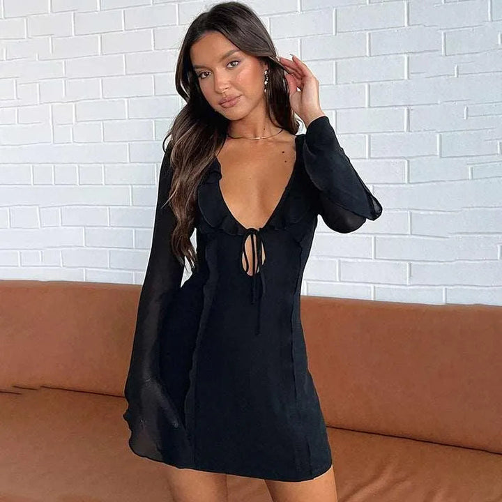 Levoire | Robe portefeuille à manches longues avec volants et coupe slim