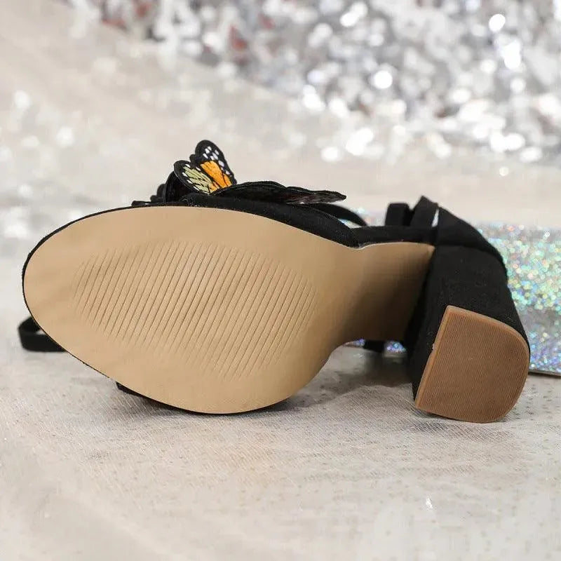 Levoire | Chaussures pour femmes à talons hauts avec design en forme de papillon