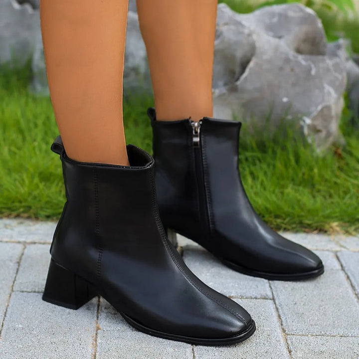 Levoire | Bottines À Talons Bloc Dans Un Style Classique