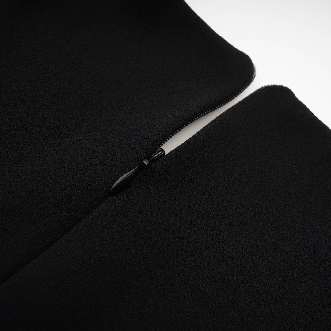 Levoire | Détail De Bouton Noir Robe Mini