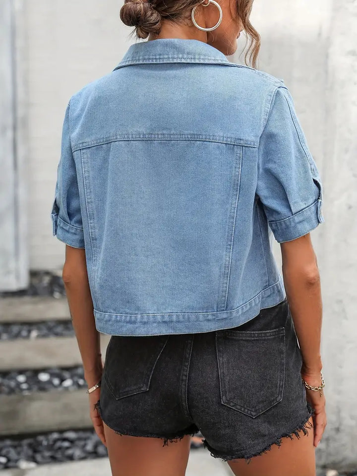 Levoire | Élégant Denim Jacket With Short Sleeves, Buttons, And Pockets