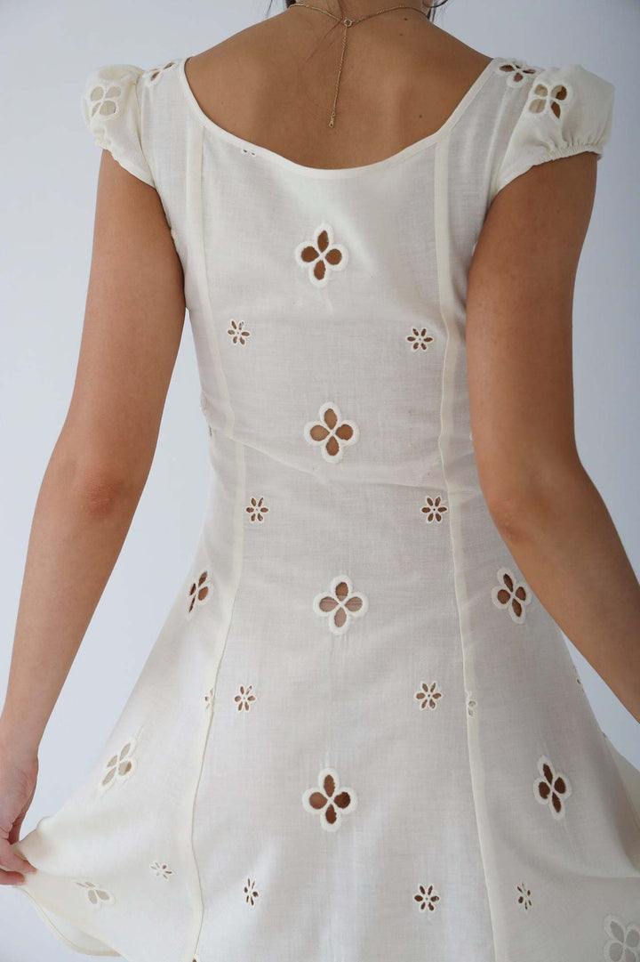 Levoire | Viininkeruu Brodé Kalaskjørt Midi Robe