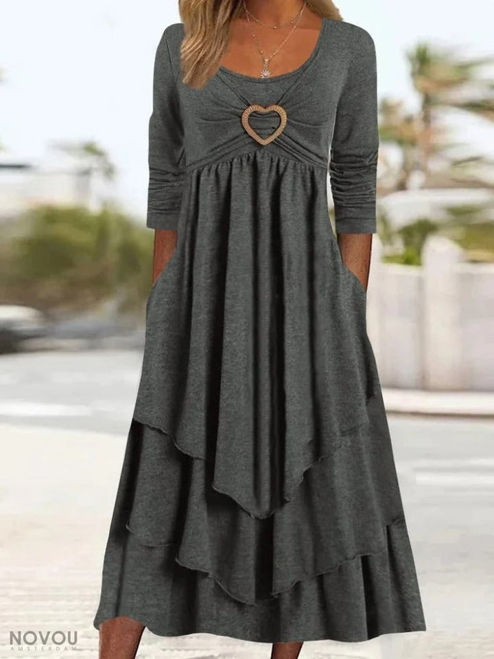 Levoire | Robe Élégante En Silhouette Simple