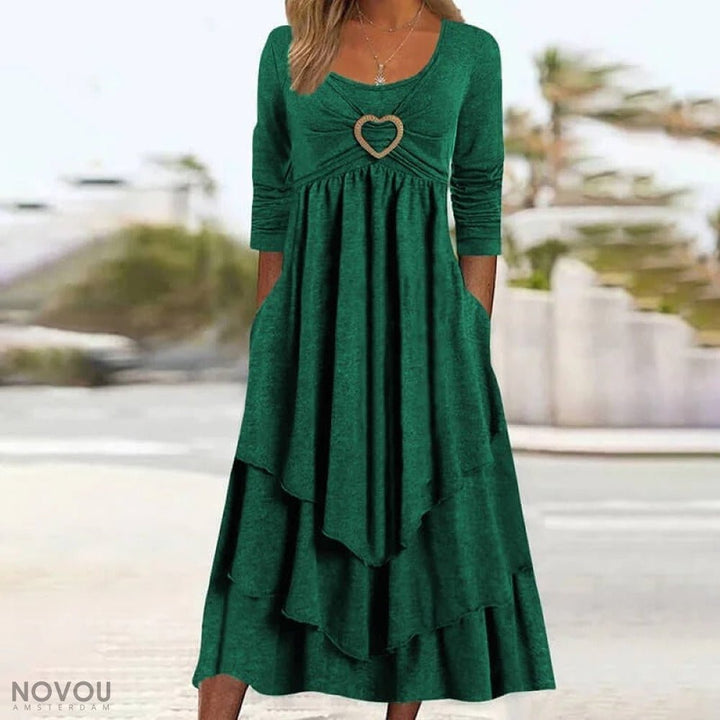Levoire | Robe Élégante En Silhouette Simple