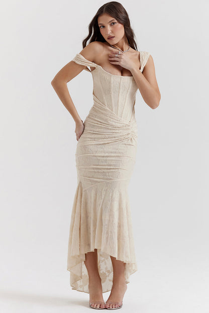 Levoire | Robe taille élégante Beige