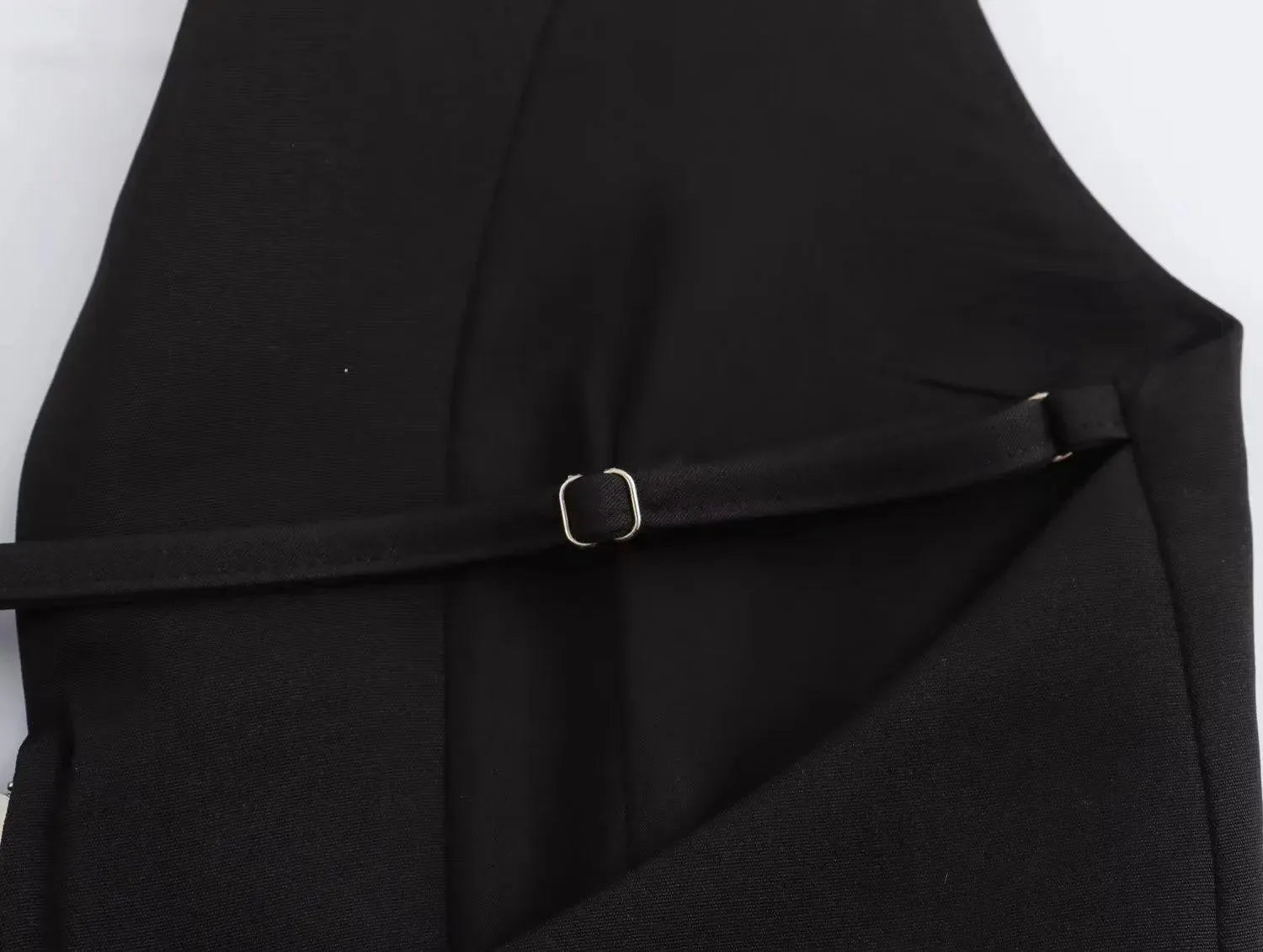 Levoire | Haut de gamme avec un col tombant sans dos