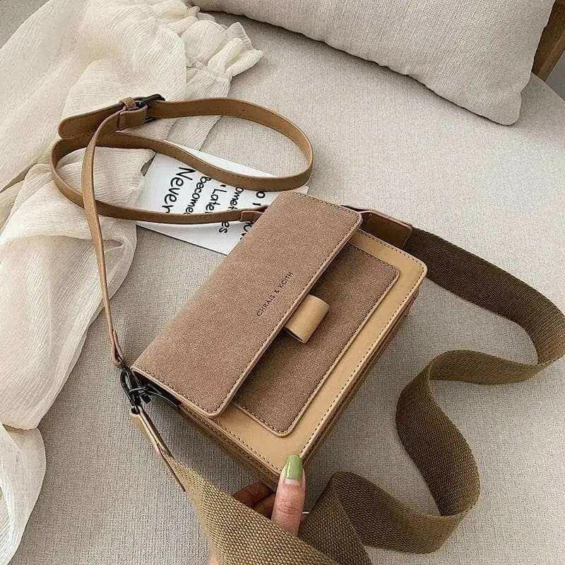 Levoire | Chic Brandi Sac Bandoulière Avec Intérieur Pour Téléphone Et Poches Châtaigne