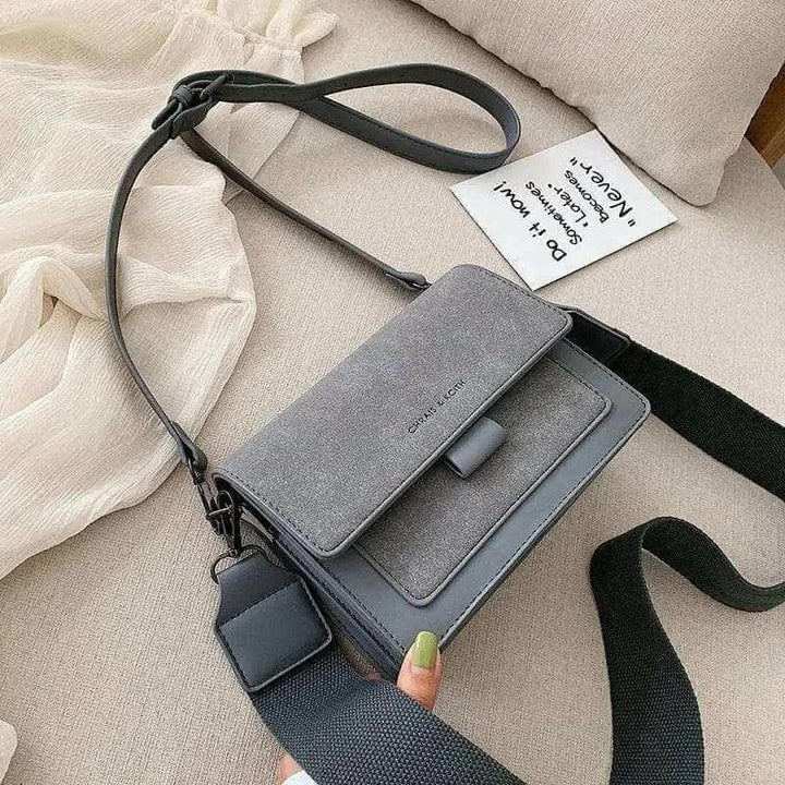 Levoire | Chic Brandi Sac Bandoulière Avec Intérieur Pour Téléphone Et Poches gris