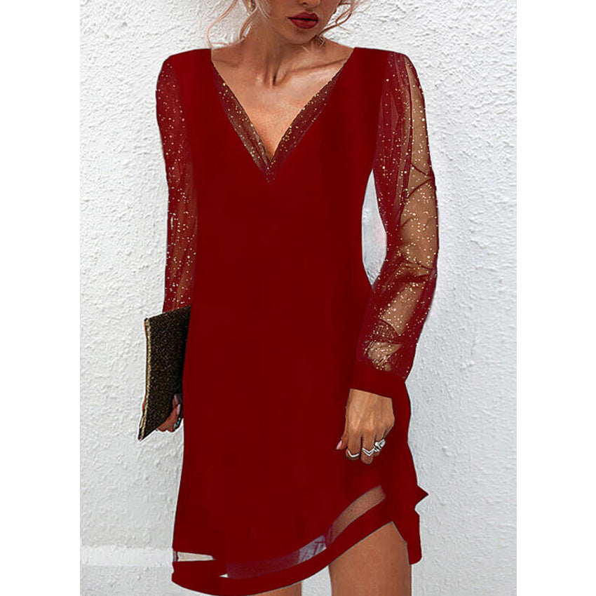 Levoire | robe courte à col V à manches longues en dentelle transparente de couleur uniforme ROUGE