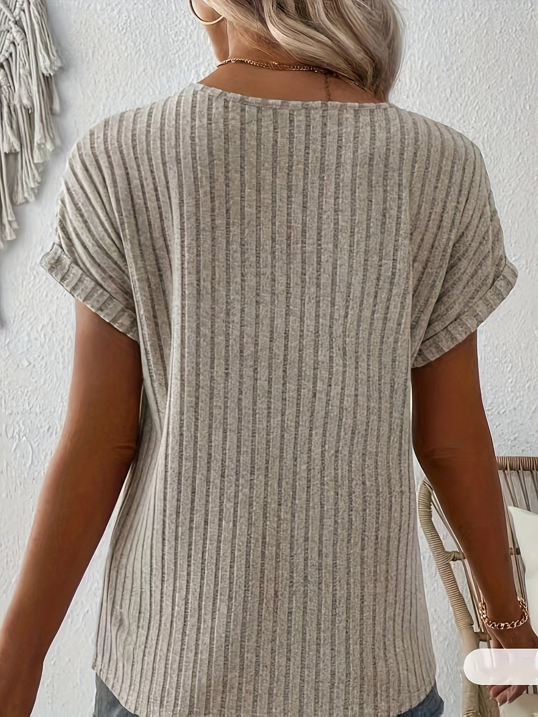 Levoire | T-Shirt À Col V À Manches Courtes