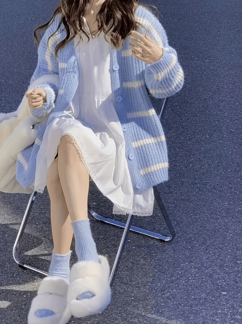Levoire | Pull femme Cardigan rayé avec épaules abaissées Confortable et chaud