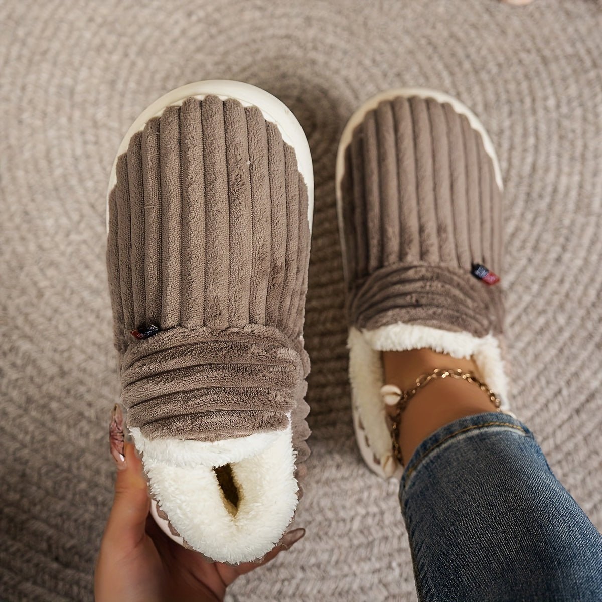Levoire | Chaussons Pour Femmes Confortables Braun