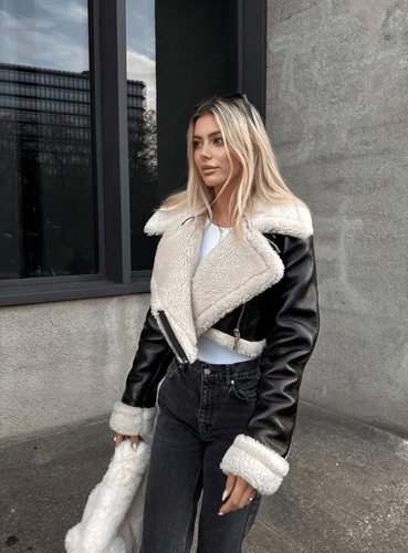 Levoire | Look Élégant Pour Les Jours Froids Avec Garniture En Fourrure