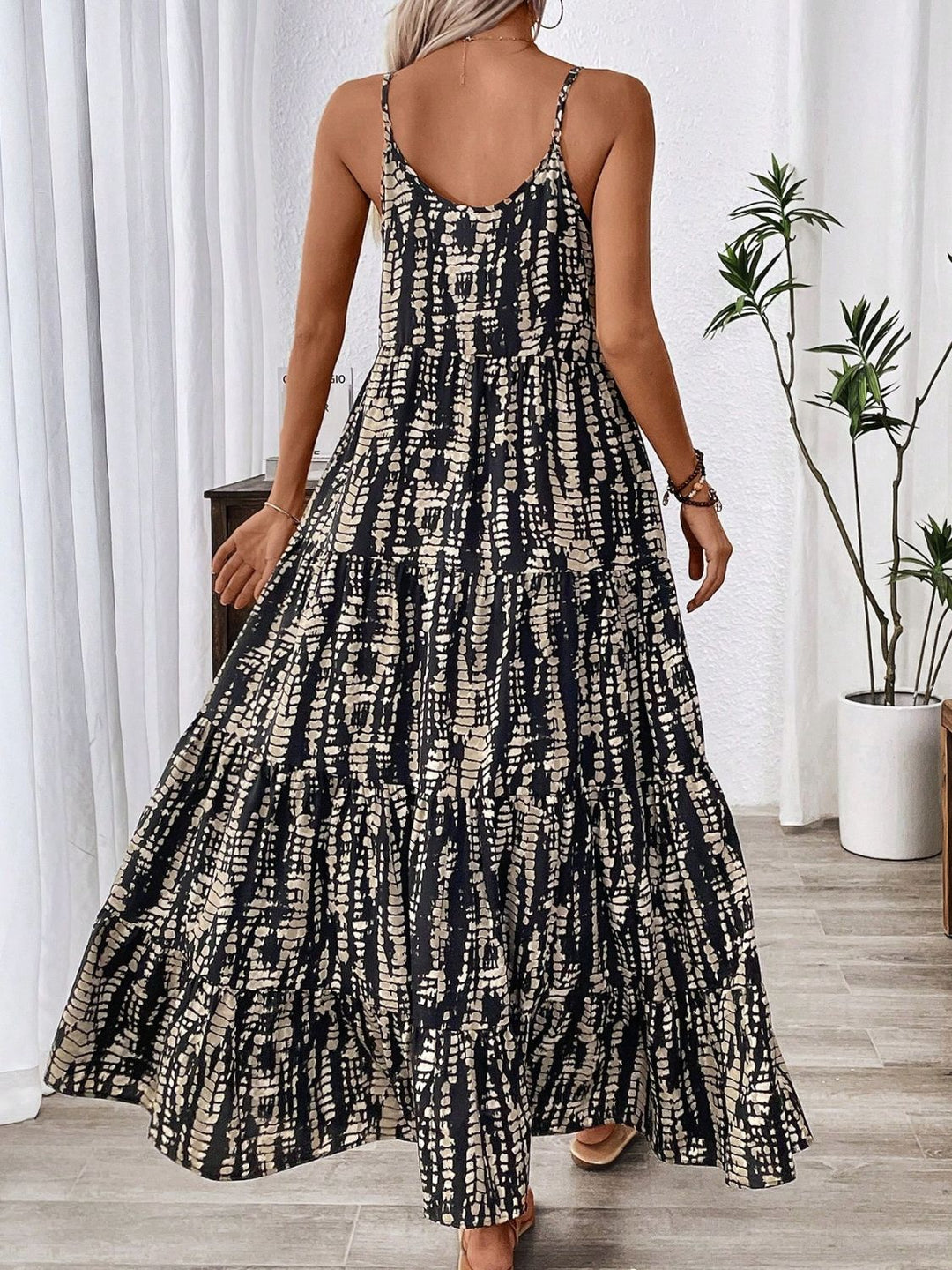 Levoire | Robe Maxi Cami À Encolure Droite Imprimée