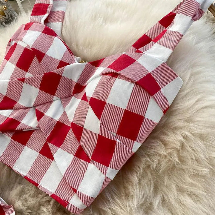 Levoire | Ensemble à deux pièces avec un mini ourlet à couper haut, style sac.