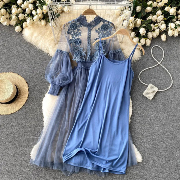 Levoire | Robe femme avec un design en mesh tempétueux avec des fleurs