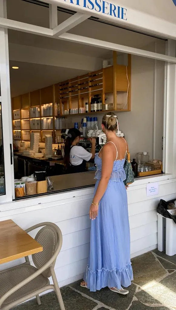 Levoire | Robe d'été avec une jolie jupe et un lien, avec des bretelles