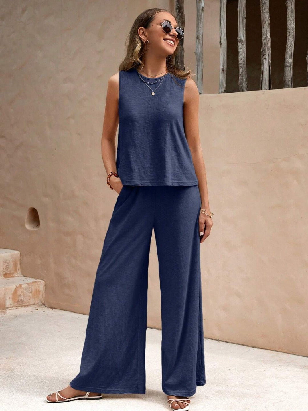 Levoire | Haut Col Rond Sans Manches Et Pantalon À Jambes Larges